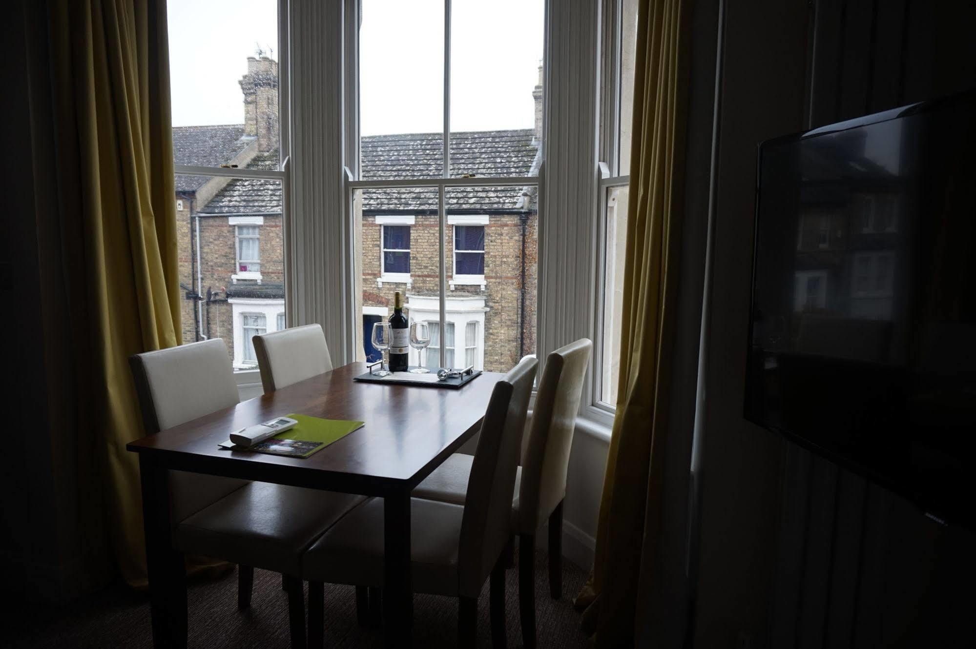 Ethos Hotel Oxford Eksteriør billede